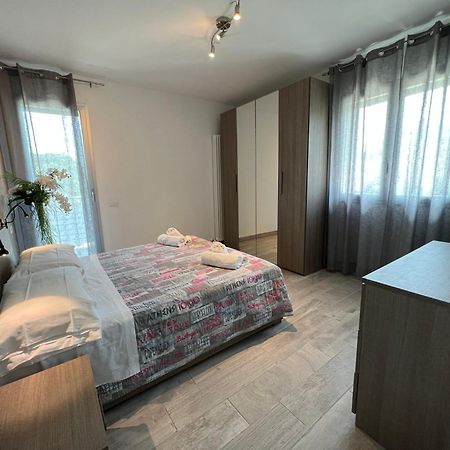 Appartamenti Residence Giardini Ричоне Екстериор снимка