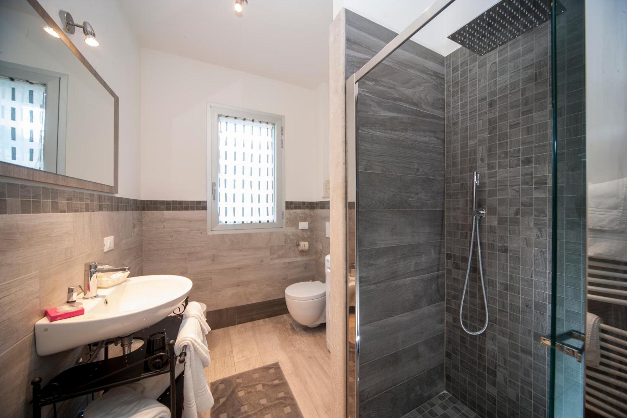 Appartamenti Residence Giardini Ричоне Екстериор снимка
