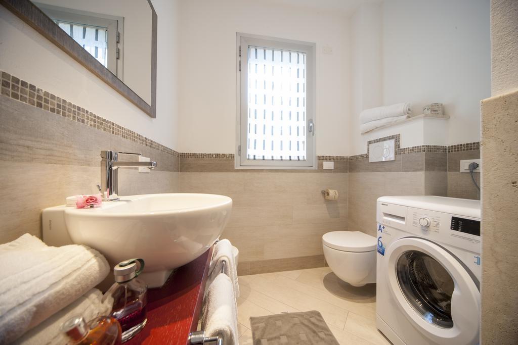 Appartamenti Residence Giardini Ричоне Екстериор снимка